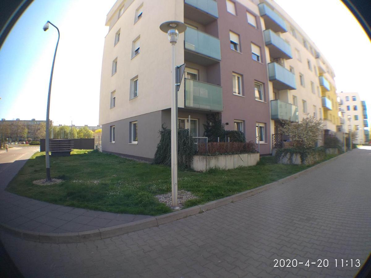 2060 Zwyciestwa 5G - Tanie Pokoje W Apartamencie - Samodzielne Zameldowanie - Self Check In Poznan Exterior foto