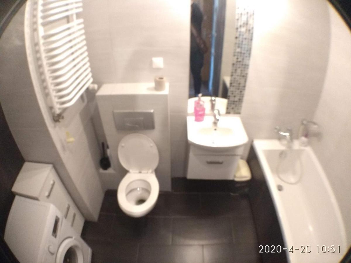 2060 Zwyciestwa 5G - Tanie Pokoje W Apartamencie - Samodzielne Zameldowanie - Self Check In Poznan Exterior foto