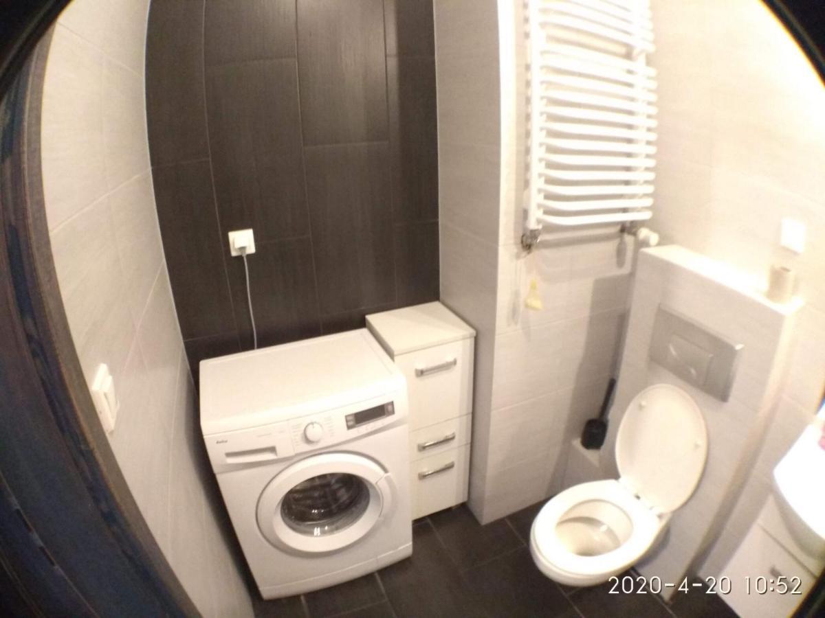 2060 Zwyciestwa 5G - Tanie Pokoje W Apartamencie - Samodzielne Zameldowanie - Self Check In Poznan Exterior foto